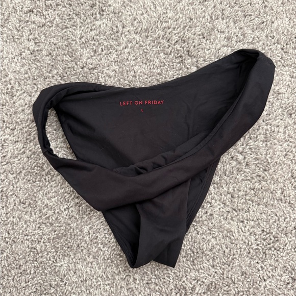 Left On Friday Black Dip Bottom - Picture 4 of 4